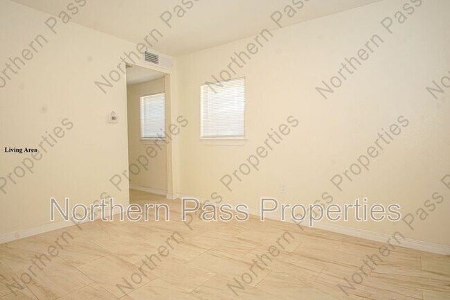 Foto del edificio - 7320 Dale Rd