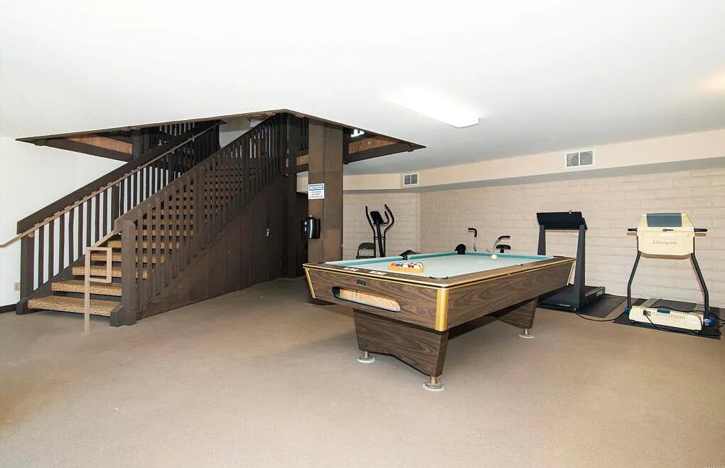 Foto principal - 5350 Baltimore Dr