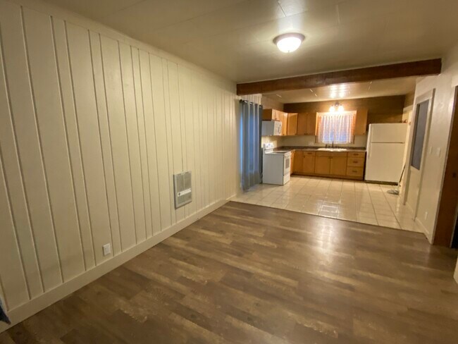Kitchen & Dining area - 526 N 9th St