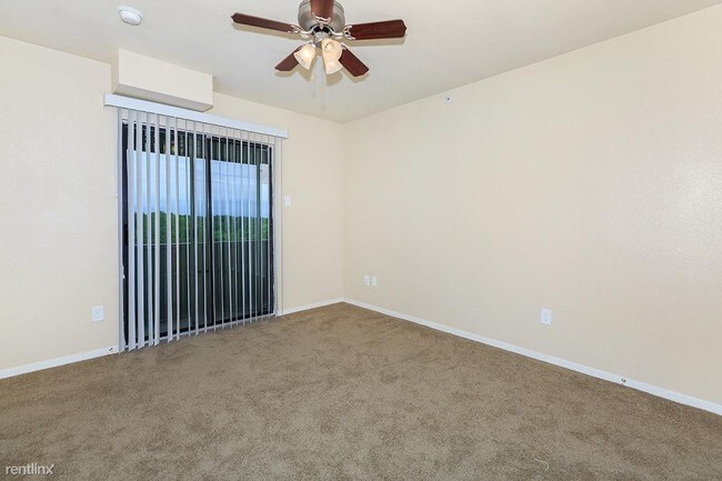 Building Photo - 3325 Willowcrest Dr