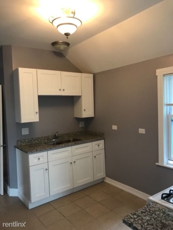 Foto del edificio - 2 br, 1 bath Apartment - 3063 N Neva Ave