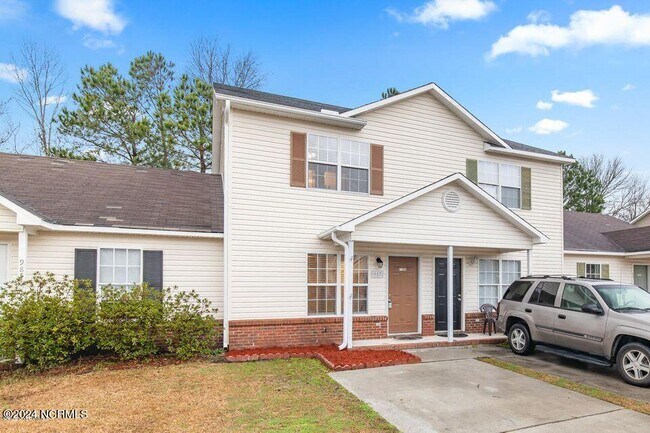 Building Photo - 987 W Pueblo Dr