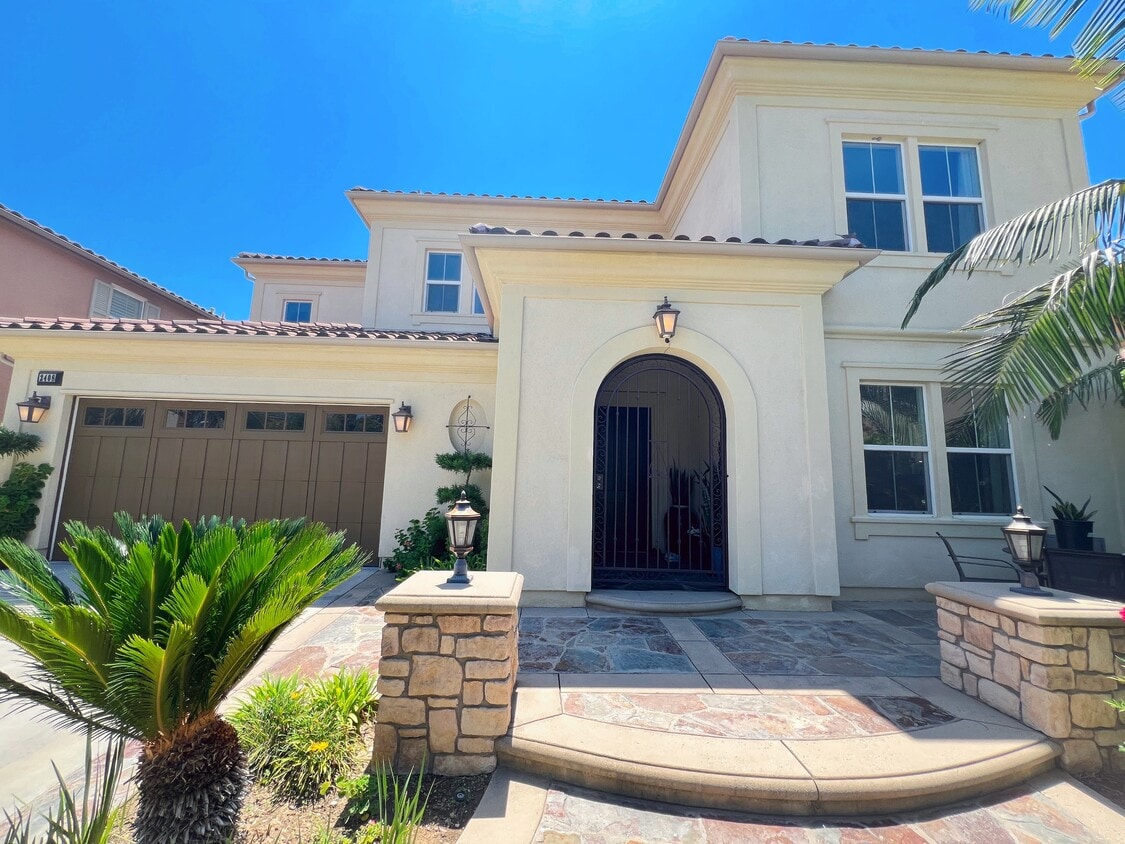 Primary Photo - 2408 E Kern River Ln