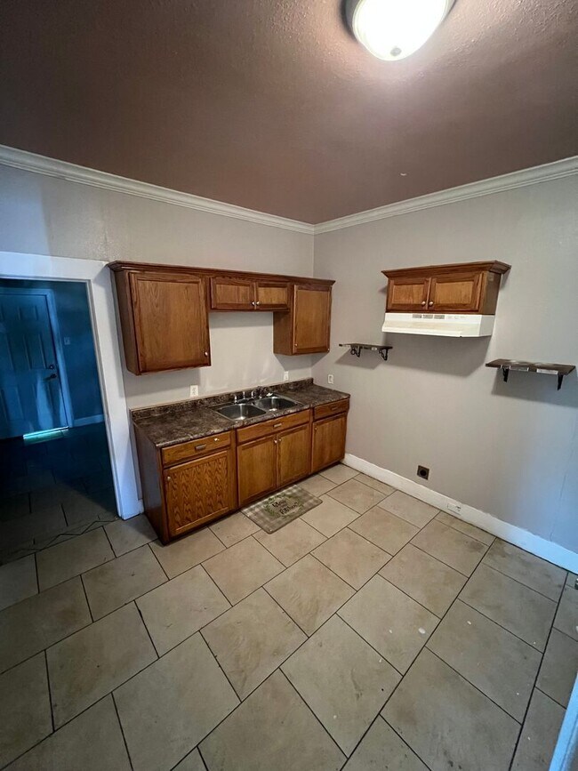 Building Photo - 3117 Judson St