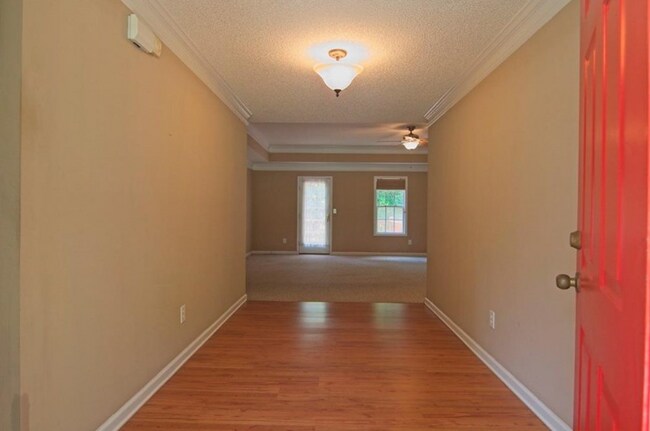 Building Photo - 3587 Forest Edge Dr SW