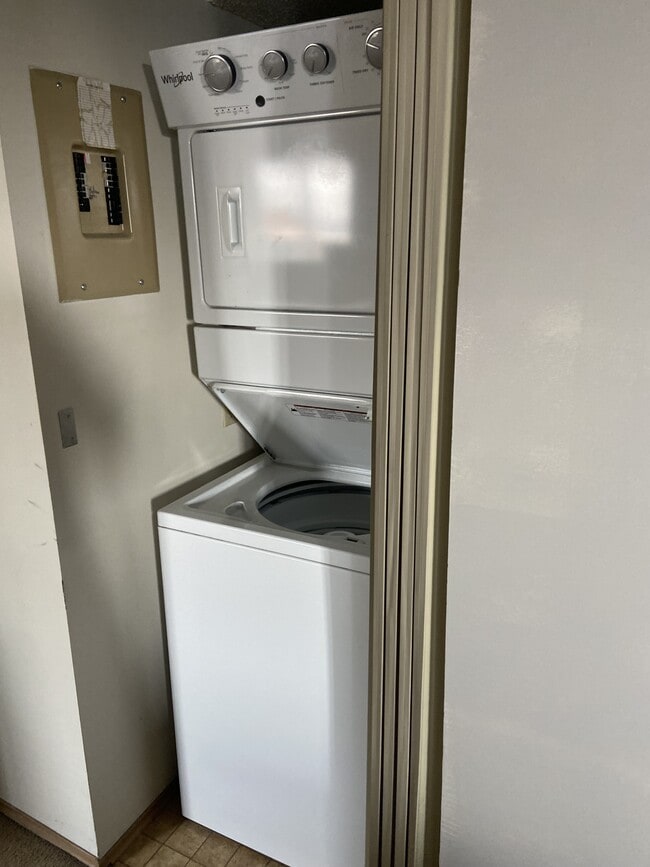 Photo du bâtiment - 430 5th Ave N