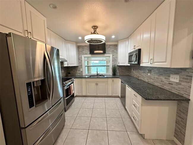 Foto del edificio - 2460 Broad Ranch Dr
