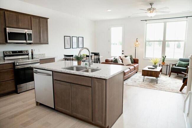 Foto del edificio - Beautiful 3bd townhouse in Alcoa