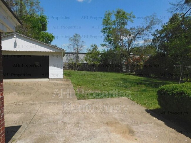 Building Photo - 1353 Devonshire Dr