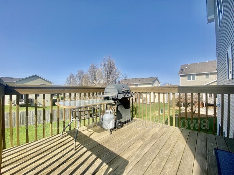 Building Photo - 4281 Westwood Dr