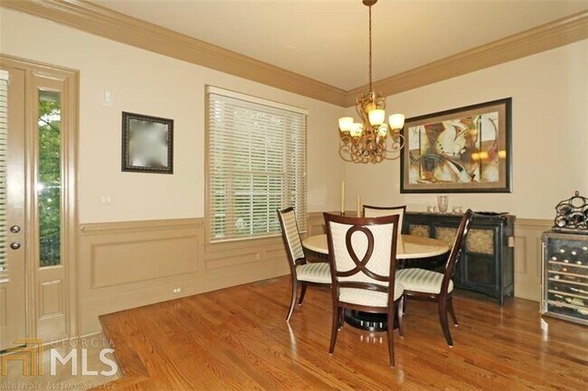 Building Photo - 956 Persimmon Point NE