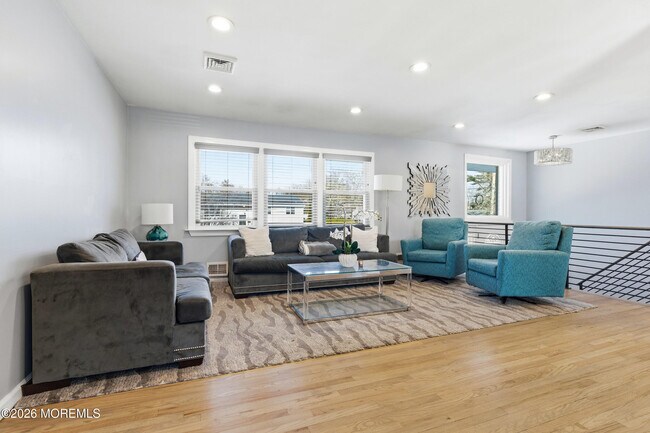 Foto del edificio - 280 Oakley Ave