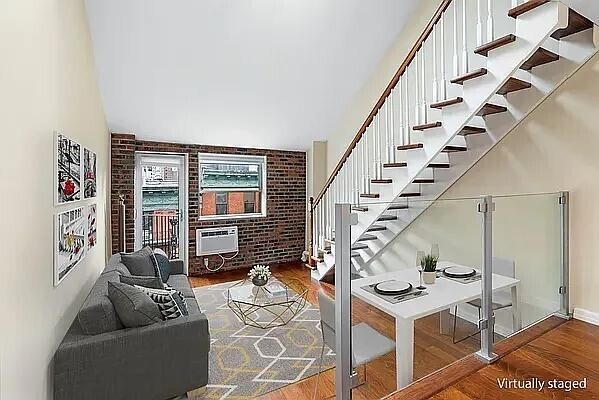 Foto del edificio - 211 Thompson St