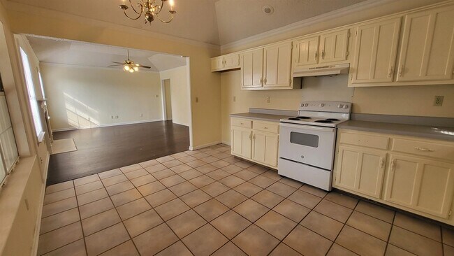 Foto del edificio - 2232 Lake Springs Ln