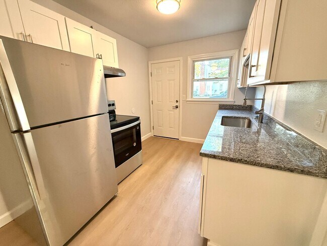 Foto del edificio - 428 Roanoke St E