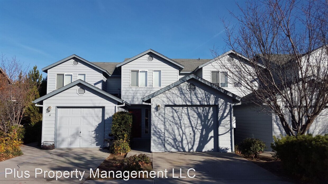 Building Photo - 2742 NE Mesa Ct