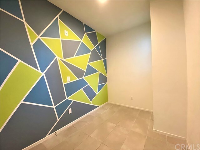 Building Photo - 245 W Via Presido