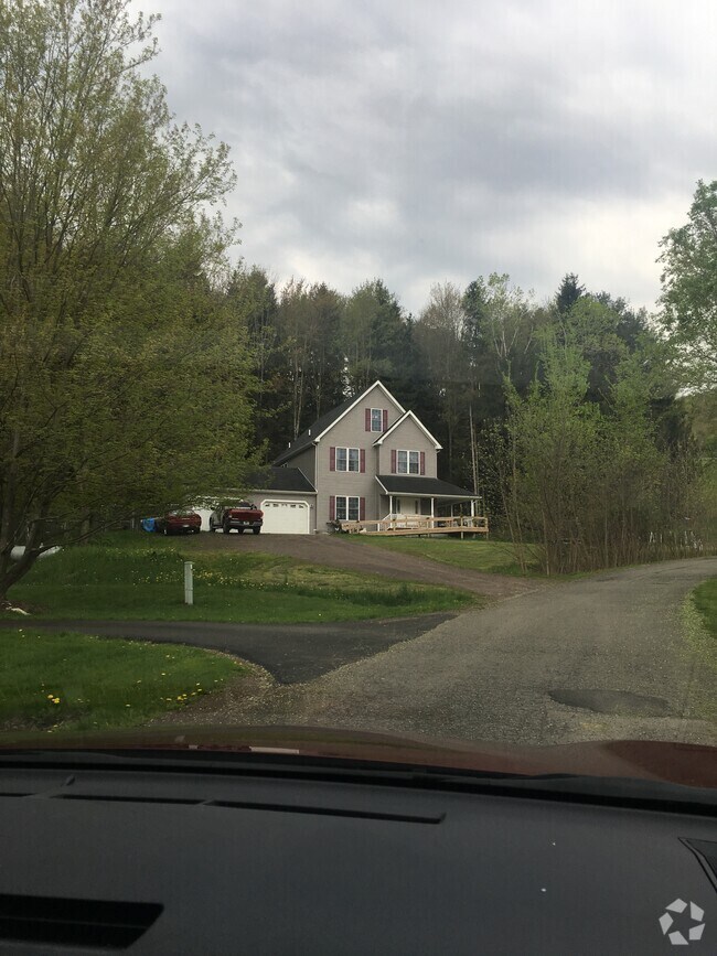 Apartments For Rent in Sayre PA with a Balcony 2 Rentals