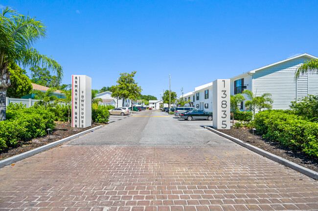 Building Photo - Armature Gate Townhomes