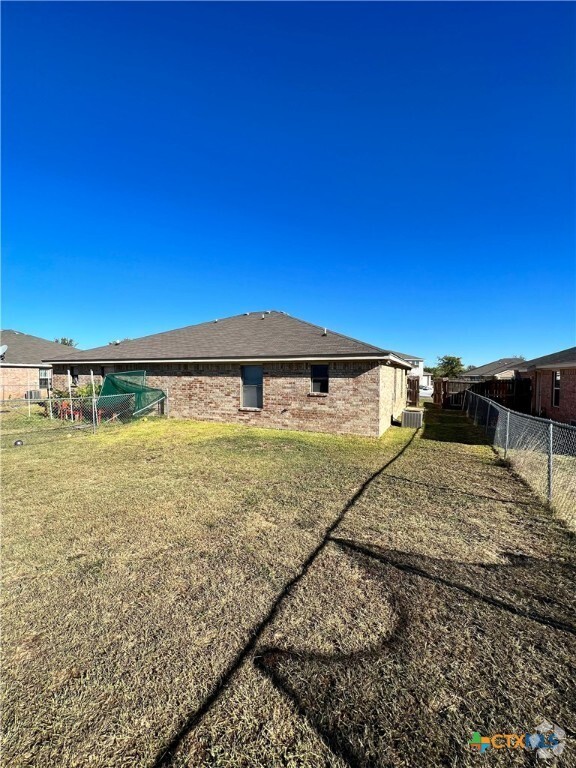 Building Photo - 108 Castellon Ct