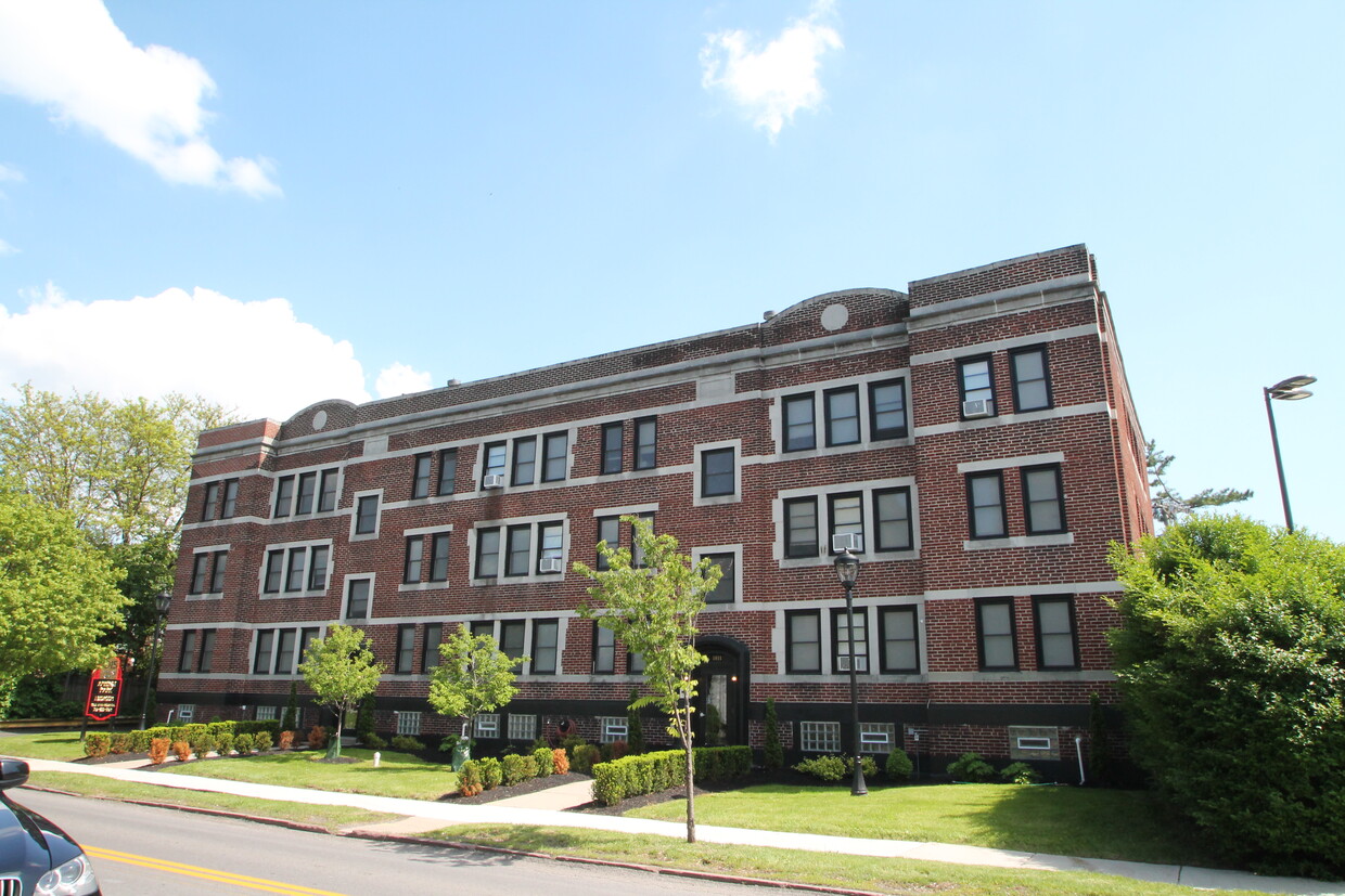 Primary Photo - Amherst Park Apartments