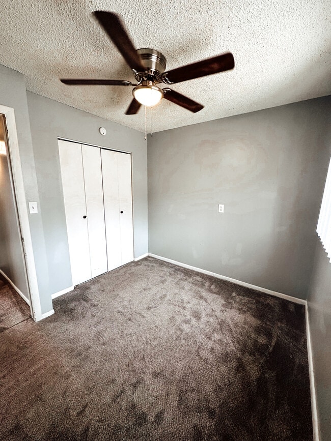 Foto del edificio - 1627 W Maple St