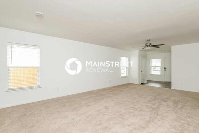 Foto del edificio - 3 Bedroom Pet-Friendly Home in New Braunfels, TX with Main Street Renewal