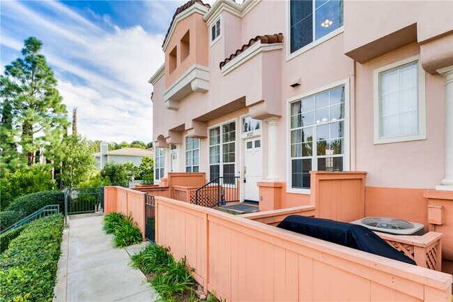 Building Photo - 8125 E Santo Ct