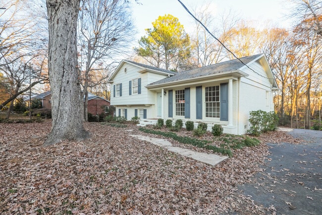Building Photo - 6713 Knightswood Dr