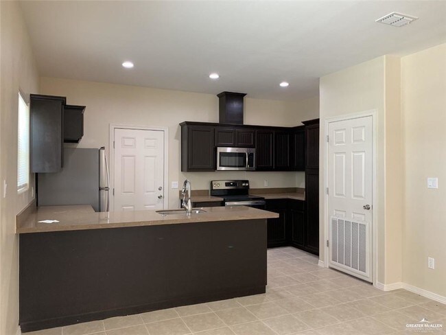 Foto del edificio - 7 W Garfield Ave