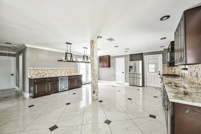 Building Photo - 6833 Concho St