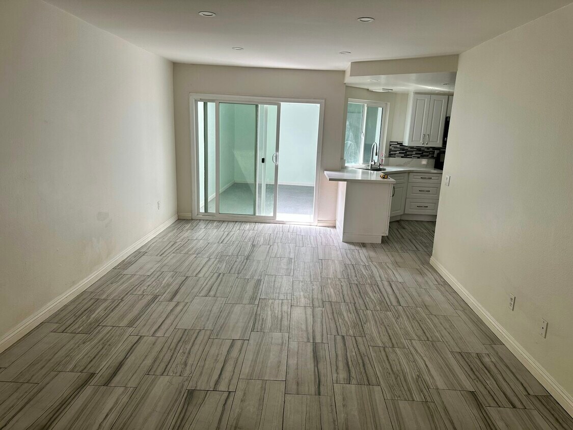 Foto del edificio - 2300 Greenwich Dr