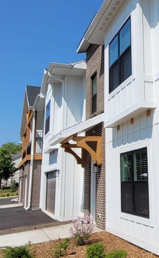 Building Photo - 1920 Edwards St