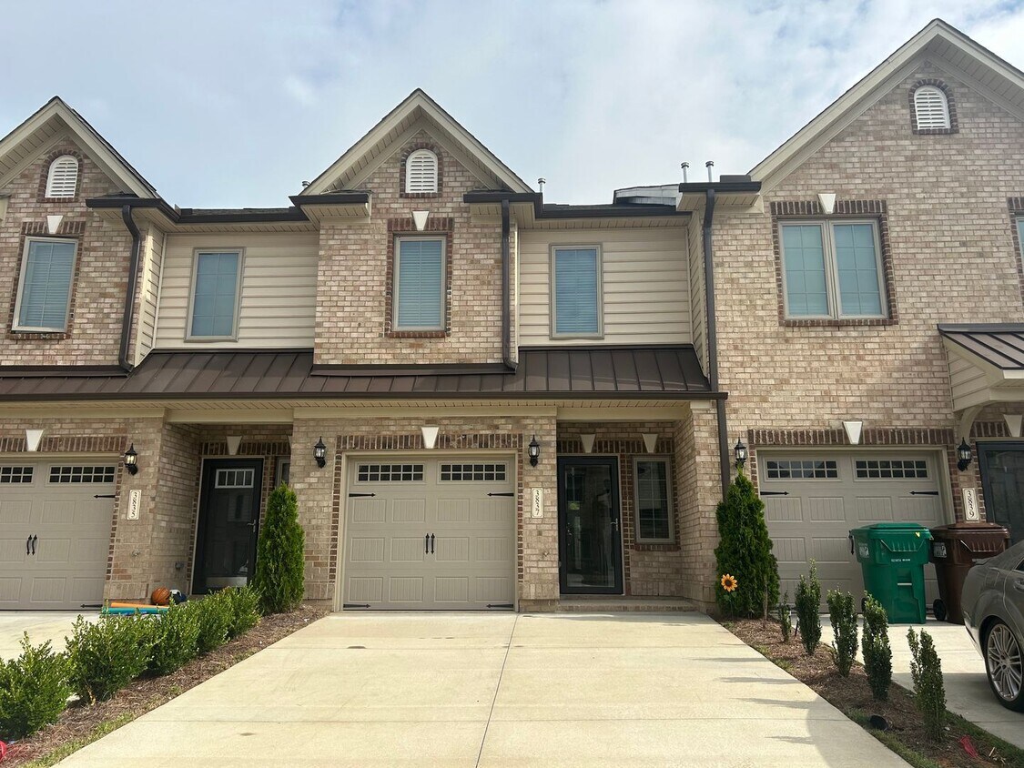 Primary Photo - BRAND NEW Luxury 2-story townhome 2 bedroo...