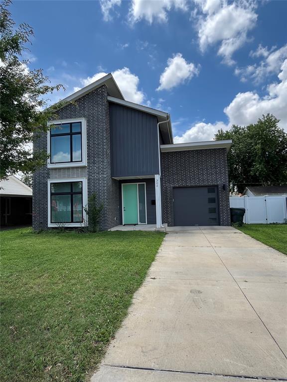 Building Photo - 302 E Harmon Dr