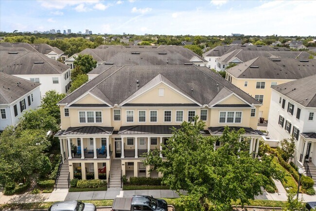 Foto del edificio - 2046 Prospect Ave