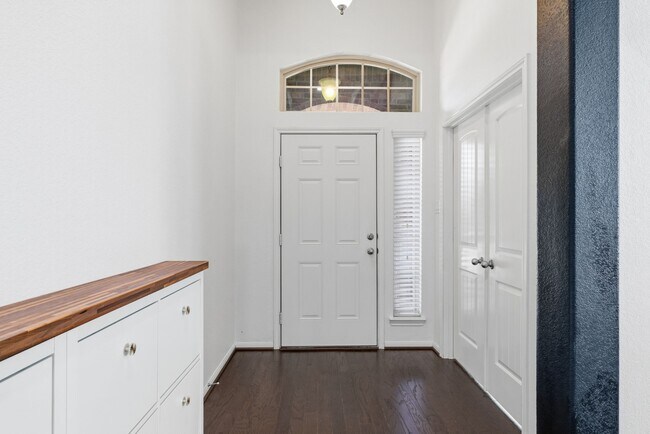 Building Photo - 3826 Daintree Park Dr