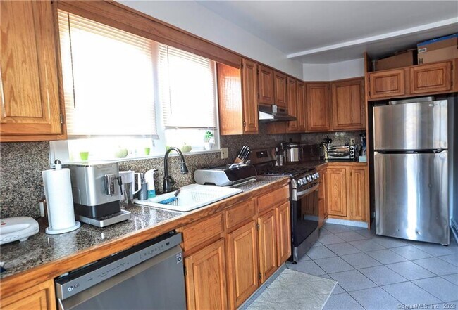 Foto del edificio - 64 Weaver St