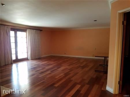 Building Photo - 4 br, 3 bath House - 1235 Oakwood Dr