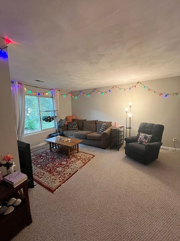 Foto principal - 1728 Donlee Dr