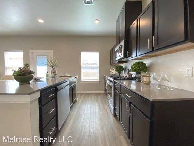 Building Photo - 3 br, 2.5 bath House - 7913 NW 135th Terrace