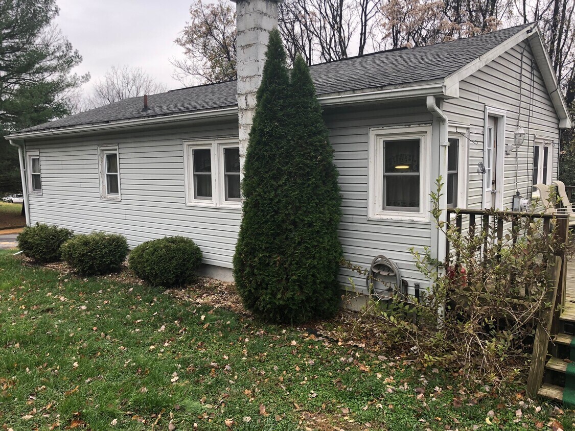 268 Old Lancaster Pike, Shillington, PA 19607 House for Rent in