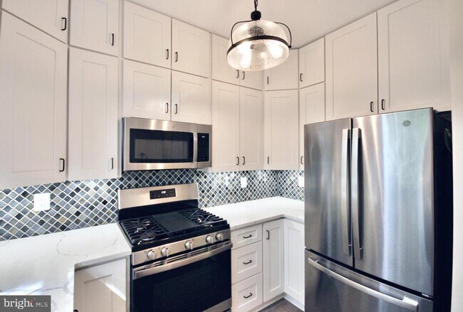 Building Photo - 11401 Gate Hill Pl