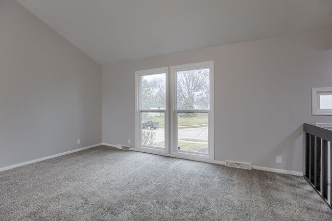 Foto del edificio - Great 4 Bedroom In Willow Wood!!