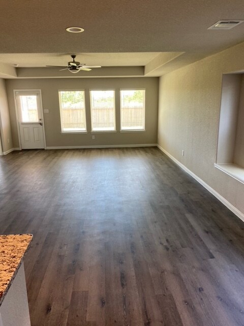 Foto del edificio - 24611 Bastiani Canvas Ln