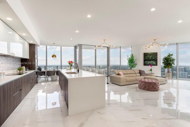 Foto del edificio - 488 NE 18th St