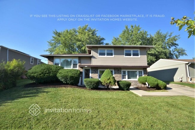 Building Photo - 7712 163rd Pl
