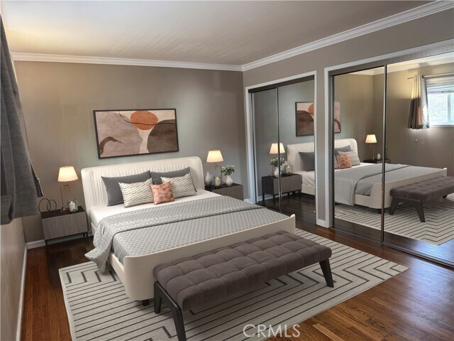 Foto del edificio - 3210 Merrill Dr