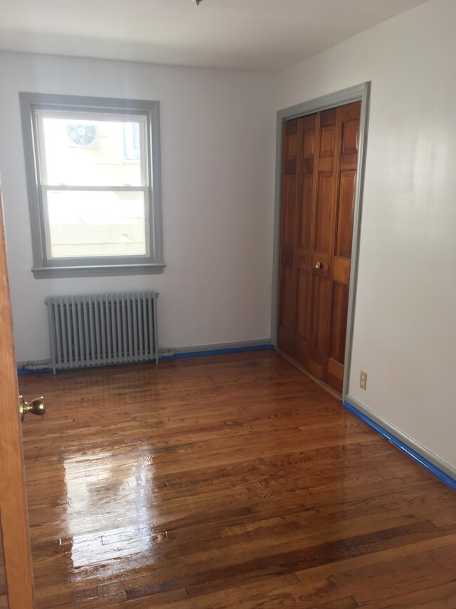 Bedroom #2 - 72 Nesbitt st