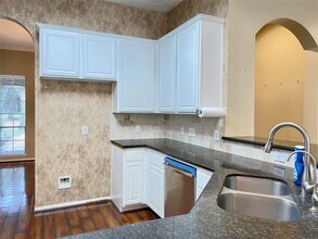 Building Photo - 1602 Lawick Cir